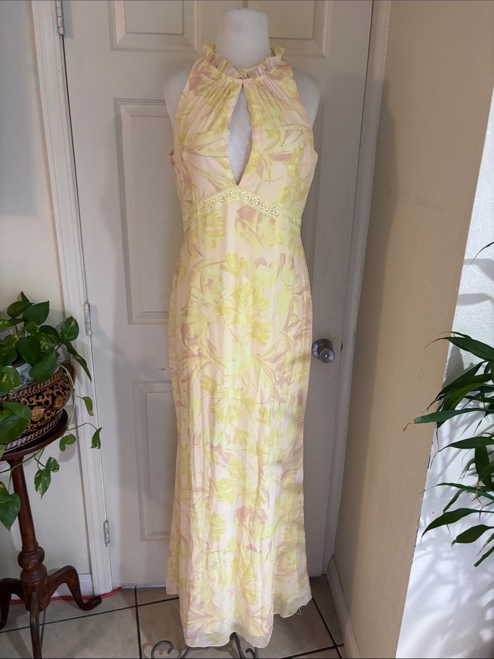 Little mistress yellow size40 Floral Halter Maxi Dress